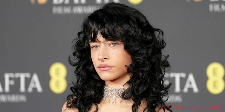 79. BAFTA Ödülleri’nin Öne Çıkan Güzellik Görünümleri