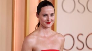 98. Oscar Töreni’nin Öne Çıkan Güzellik Görünümleri