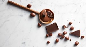 ARAŞTIRMACILAR ÇİKOLATANIN BEYNİMİZE YARARLARINI AÇIKLADI ARAŞTIRMACILAR ÇİKOLATANIN BEYNİMİZE YARARLARINI AÇIKLADI