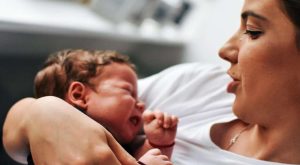 Bebeklerde gaz çıkarma teknikleri nelerdir?