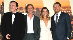 BİR VAKİTLER HOLLYWOOD’DA SİNEMASININ GALASINDA DİKKAT ÇEKEN AYRINTILAR BİR VAKİTLER HOLLYWOOD’DA SİNEMASININ GALASINDA DİKKAT ÇEKEN AYRINTILAR