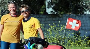 Bisikletle dünya cinsine çıkan İsviçreli çift Türkiye’de: Türk halkına hayran kaldılar!