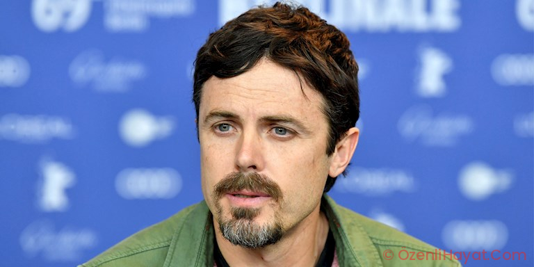 CASEY AFFLECK’IN YENİ SİNEMASI BAYANLARI KIZDIRACAK!