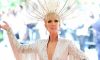 CELINE DION’UN ZIEGFELD FOLLIES İLHAMLI MET GALA KOSTÜMÜ CELINE DION’UN ZIEGFELD FOLLIES İLHAMLI MET GALA KOSTÜMÜ