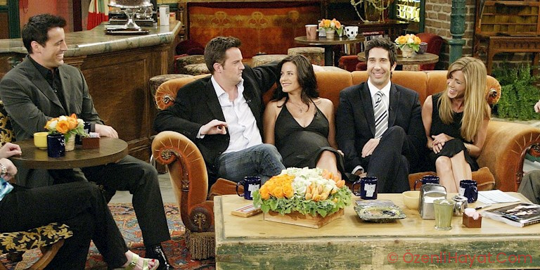 FRIENDS POP-UP AÇILIYOR!