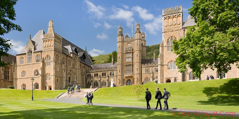 İNGİLTERE’NİN EN ESASLI OKULLARI ÇIRAĞAN’DA! İNGİLTERE’NİN EN ESASLI OKULLARI ÇIRAĞAN’DA!