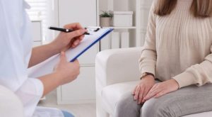 Kadın sağlığının görünmez düşmanı: Şişkinlik ve duygu dalgalanmalarını hafife almayın!