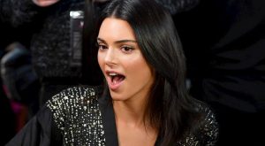 KENDALL’IN GÖRKEMLİ MARKET ALIŞVERİŞİ KENDALL’IN GÖRKEMLİ MARKET ALIŞVERİŞİ