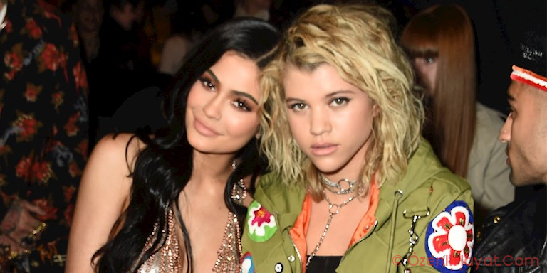 KYLIE JENNER’IN YENİ EN YAKIN ARKADAŞI SOFIA RICHIE KYLIE JENNER’IN YENİ EN YAKIN ARKADAŞI SOFIA RICHIE