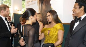 MEGHAN MARKLE VE BEYONCE ASLAN KRAL SİNEMASININ GÖSTERİMİNDE BİR ORTAYA GELDİ MEGHAN MARKLE VE BEYONCE ASLAN KRAL SİNEMASININ GÖSTERİMİNDE BİR ORTAYA GELDİ