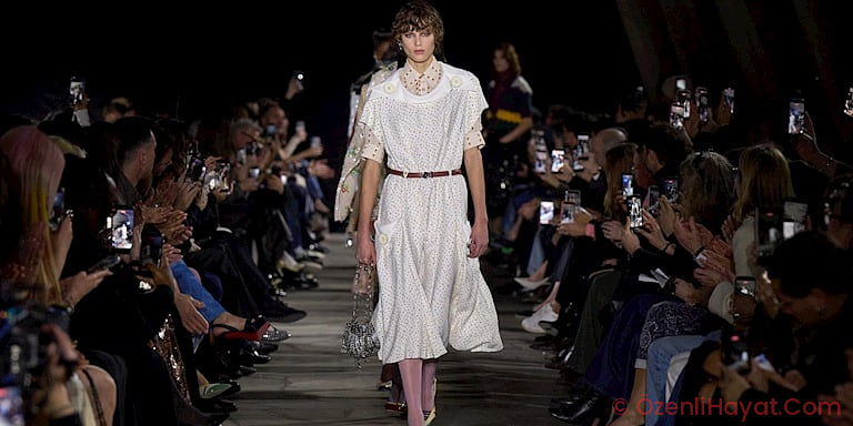 Paris Moda Haftası: Rabanne Sonbahar/Kış 2026