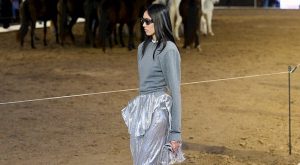 Paris Moda Haftası: Stella McCartney Sonbahar/Kış 2026 Paris Moda Haftası: Stella McCartney Sonbahar/Kış 2026