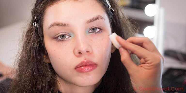 Paris Moda Haftası’nda Öne Çıkan Güzellik Trendleri