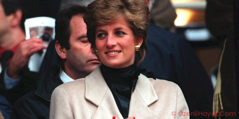 PRENSES DIANA’NIN EN ÇOK GİYDİĞİ KESİM AÇIK ARTIRMADA SATILDI PRENSES DIANA’NIN EN ÇOK GİYDİĞİ KESİM AÇIK ARTIRMADA SATILDI