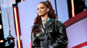 RIHANNA’NIN HANGİ PARFÜMÜ KULLANDIĞI BULUNDU