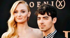 SOPHIE TURNER VE JOE JONAS’IN YENİ DÖVMELERİ SOPHIE TURNER VE JOE JONAS’IN YENİ DÖVMELERİ