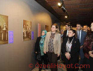 “19. Asırda Osmanlı Coğrafyasında Kadın” standı ziyarete açıldı