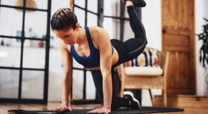 ADIDAS İLE SPOR YAPARAK COVID-19 FONUNA BAĞIŞ YAĞIN