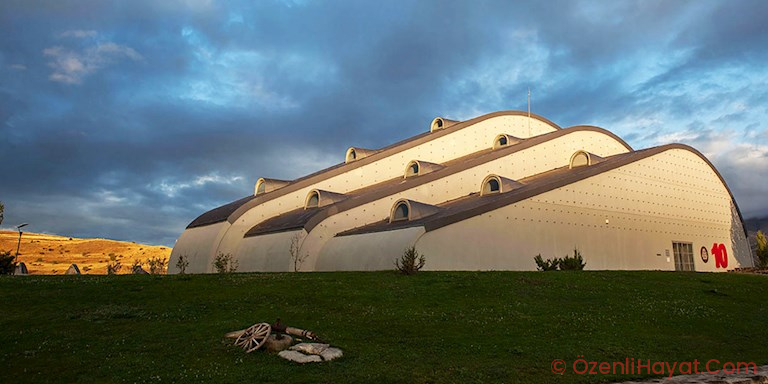 BAKSI KÜLTÜR SANAT VAKFI’NDAN “ANADOLU ÖDÜLLERİ”