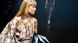 BALENCIAGA ARTIK KUVVETLİ CENTER’DA