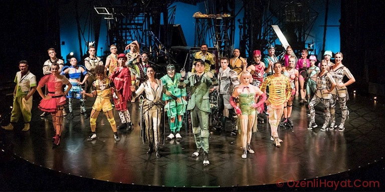 BAZZAR BİRİNCİ GÖSTERİSİYLE İZLEYENLERİ BÜYÜLEDİ BAZZAR BİRİNCİ GÖSTERİSİYLE İZLEYENLERİ BÜYÜLEDİ