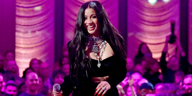 CARDI B CORONA VİRÜS UĞRAŞI İÇİN $1 MİLYON BAĞIŞLADI