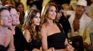 CINDY CRAWFORD KIZI KAIA GERBER’İN MODELLİK MESLEĞİ HAKKINDA KONUŞTU CINDY CRAWFORD KIZI KAIA GERBER’İN MODELLİK MESLEĞİ HAKKINDA KONUŞTU