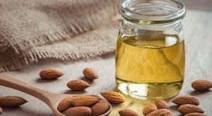 Daha gür ve hacimli kirpikler için bakım yağları!