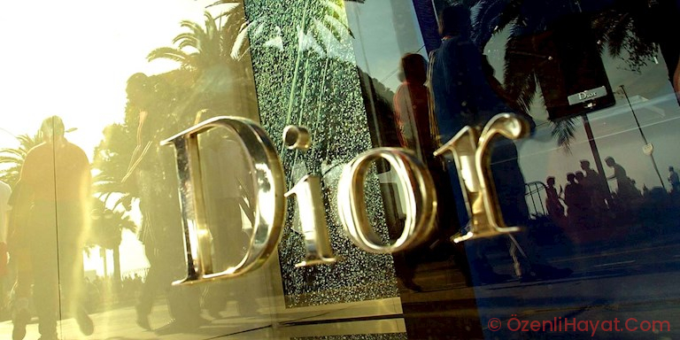 DIOR SANAL ALIŞVERİŞ TECRÜBESİNİ BÜYÜTÜYOR