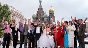 Farklı ülkelerin enteresan düğün gelenekleri