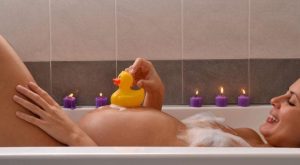 Gebelik sürecinde banyo yaparken dikkat edilmesi gerekenler