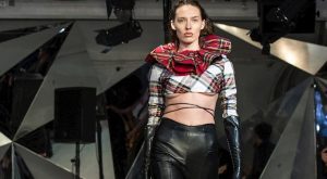 GÖBEK ERİTEN DİYET VE YAĞ YAKIMINI HIZLANDIRAN BESİNLER