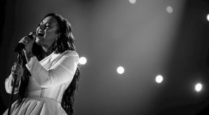 GRAMMY ÖDÜLLERİ’NİN HİS DOLU ANLARI