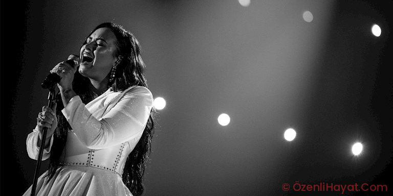 GRAMMY ÖDÜLLERİ’NİN HİS DOLU ANLARI GRAMMY ÖDÜLLERİ’NİN HİS DOLU ANLARI