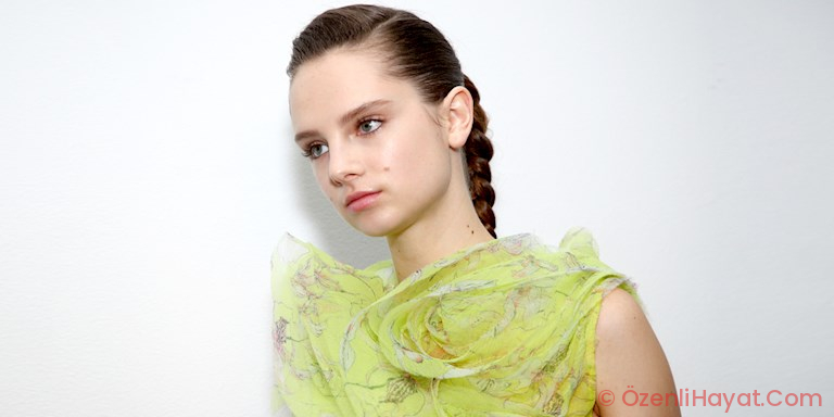 HAFİFLEME VAKTİ: YAZA ÖZEL RENKLİ NEMLENDİRİCİLER