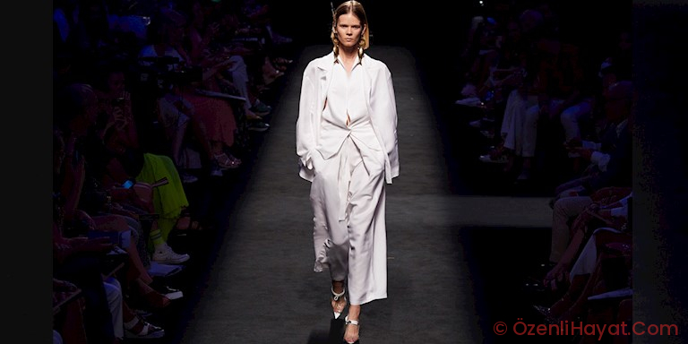 İÇİNİZDEKİ MİNİMALİSTİ SEVİNDİRECEK BEMBEYAZ TARZ TEKLİFLERİ