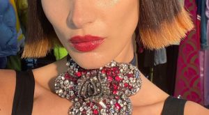 İnce kaşlar tekrar mı trend oluyor?