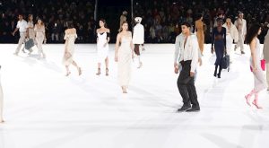 JACQUEMUS FİZİKÎ BİR DEFİLE HAZIRLIYOR