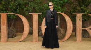 JENNIFER LAWRENCE DIOR’UN PRE-FALL 2020 KAMPANYASINDA