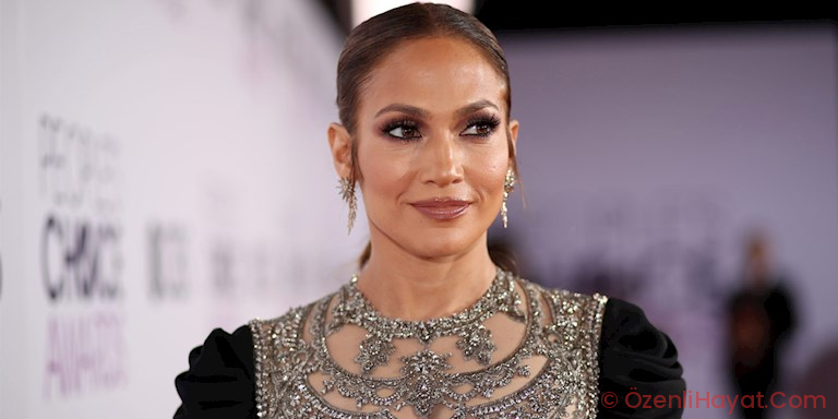 JENNIFER LOPEZ HUSTLERS SİNEMASI İÇİN DİREK DANSI DERSİ ALMIŞ