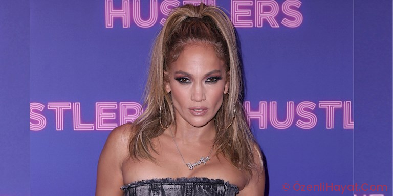 JENNIFER LOPEZ HUSTLERS SİNEMASI İÇİN ÖDEME ALMAMIŞ JENNIFER LOPEZ HUSTLERS SİNEMASI İÇİN ÖDEME ALMAMIŞ