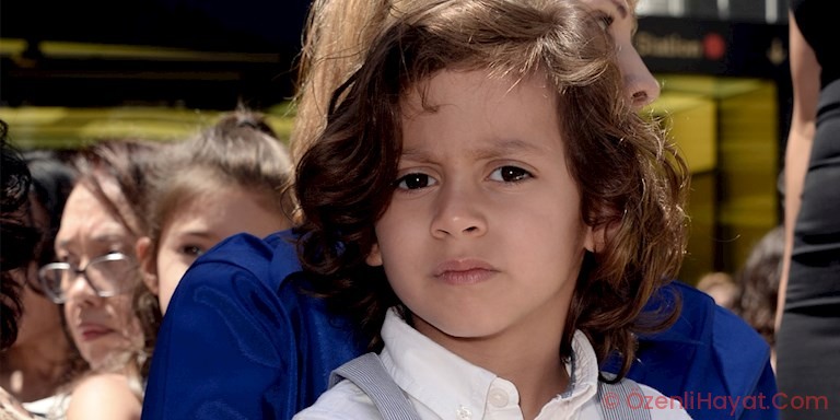 JENNIFER LOPEZ’İN OĞLU MAX DE ANNESİNİN İZİNDE! JENNIFER LOPEZ’İN OĞLU MAX DE ANNESİNİN İZİNDE!