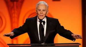 KIRK DOUGLAS HAYATINI KAYBETTİ