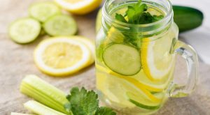 Kış kilolarına elveda: Yağ yakımını destekleyen detoks tarifi!