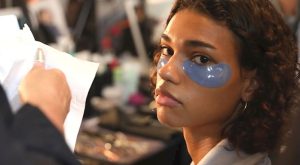 KOLAY UYGULANABİLİR 15 GÖZ MASKESİ