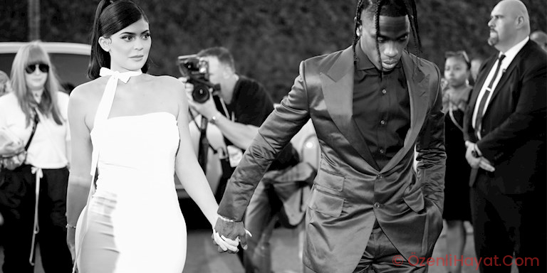 KYLIE JENNER AYRILIK DEDİKODULARINA KARŞILIK VERDİ KYLIE JENNER AYRILIK DEDİKODULARINA KARŞILIK VERDİ