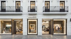 MANGO 2 MİLYON MASKE BAĞIŞLIYOR!