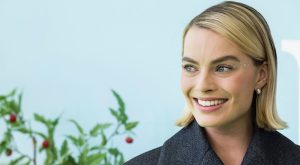 MARGOT ROBBIE KARANTİNA RUTİNİNİ ANLATTI