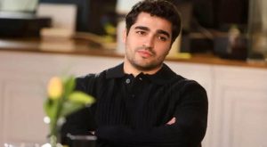 Mert Ramazan Demir’den kalpleri ıstan hareket! Küçük hayranını unutmadı