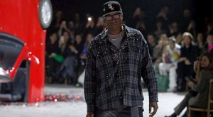 OFF-WHITE SONBAHAR 2020 DEFİLESİNDE BİR İŞBİRLİĞİ VAR OFF-WHITE SONBAHAR 2020 DEFİLESİNDE BİR İŞBİRLİĞİ VAR